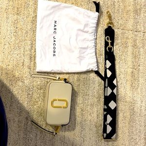 Cream Marc Jacobs camera bag crossbody